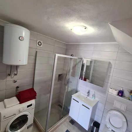 Apartman Senka Rogotin