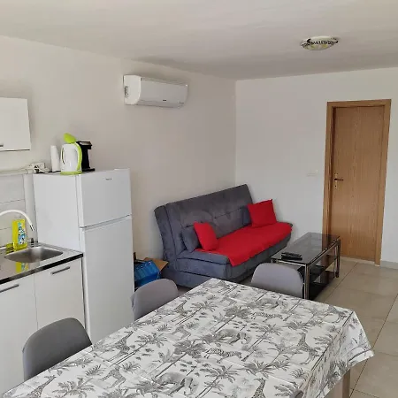 Apartman Senka Апартаменты Rogotin